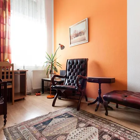 Vibrant 3 Bedroom In The Pulsing Heart Of בודפשט